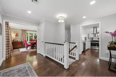 13 Laurel Pl, Chester, NJ 07930 - Photo 2