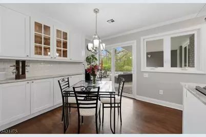 13 Laurel Pl, Chester, NJ 07930 - Photo 8