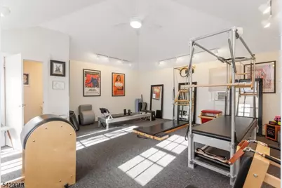 218 Inwood Ave, Montclair, NJ 07043 - Photo 38