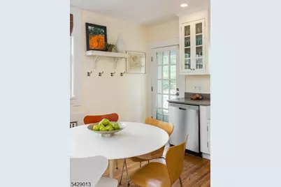 218 Inwood Ave, Montclair, NJ 07043 - Photo 16