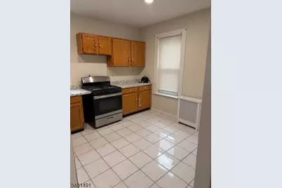575-577 Sand Ford Ave, Newark, NJ 07106 - Photo 10