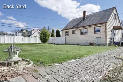 64 Chestnut St, Belleville, NJ 07109 - Photo 16