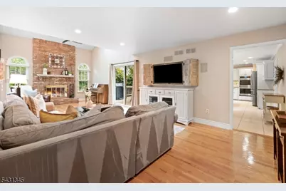 79 Wilshire Dr, Montgomery Township, NJ 08502 - Photo 4
