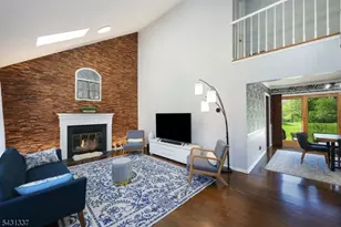 10 Plymouth Ct, Bernards Township, NJ 07920 - Photo 4
