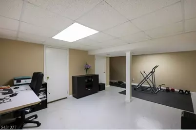 10 Plymouth Ct, Bernards Township, NJ 07920 - Photo 18