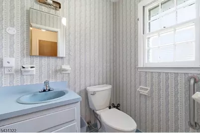 185 Thatchers Hill Rd, Raritan Township, NJ 08822 - Photo 32