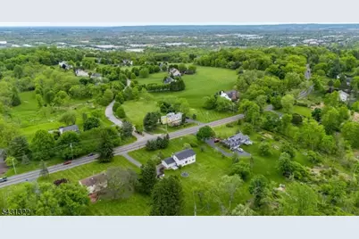 185 Thatchers Hill Rd, Raritan Township, NJ 08822 - Photo 10