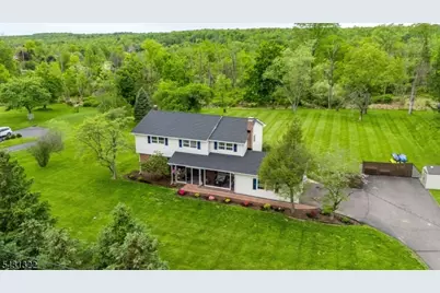 185 Thatchers Hill Rd, Raritan Township, NJ 08822 - Photo 6