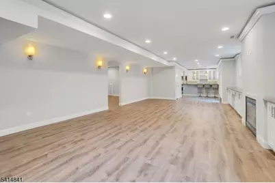 1004 Penny Ln, Scotch Plains Township, NJ 07076 - Photo 8