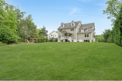 1004 Penny Ln, Scotch Plains Township, NJ 07076 - Photo 2