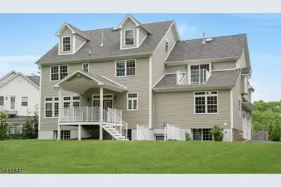 1004 Penny Ln, Scotch Plains Township, NJ 07076 - Photo 4