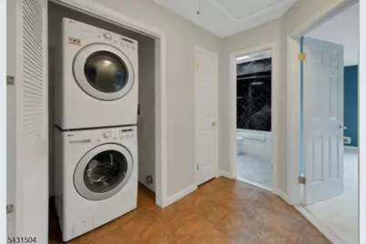 42 Brookstone Cir #42, Parsippany, NJ 07950 - Photo 18