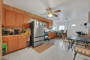 225 Palmer St, Elizabeth, NJ 07202 - Photo 4