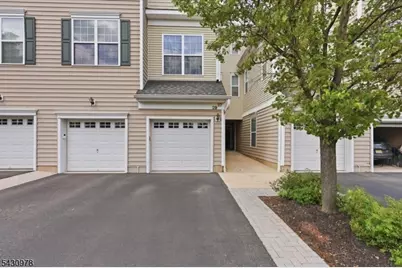 27 Patriots Path, South Bound Brook Boro, NJ 08880 - Photo 2