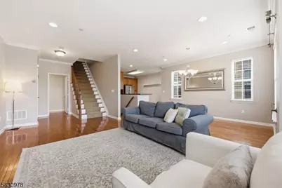 27 Patriots Path, South Bound Brook Boro, NJ 08880 - Photo 20