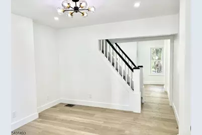181 Washington St, Trenton, NJ 08611 - Photo 2