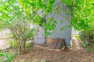 11 Sunset Ave, Newark, NJ 07106 - Photo 14