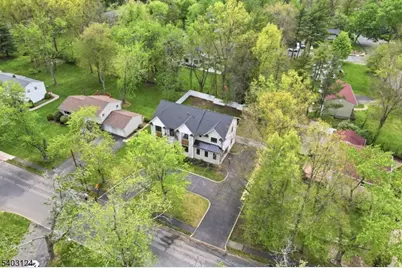 17 Arlington Dr, Livingston, NJ 07039 - Photo 26