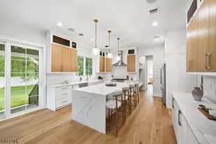 17 Arlington Dr, Livingston, NJ 07039 - Photo 4