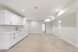 17 Arlington Dr, Livingston, NJ 07039 - Photo 26