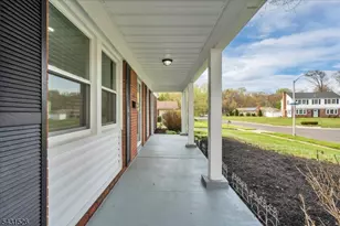 17 Topeka Pass, Willingboro Twp., NJ 08046 - Photo 4