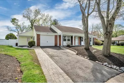 17 Topeka Pass, Willingboro Twp., NJ 08046 - Photo 2