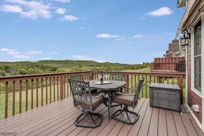18 Kelburn Ct, Hardyston Township, NJ 07419 - Photo 4