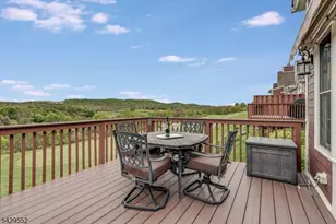 18 Kelburn Ct, Hardyston Township, NJ 07419 - Photo 4