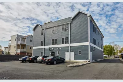 10-12 Elmer St, Unit #J, Madison, NJ 07940 - Photo 14