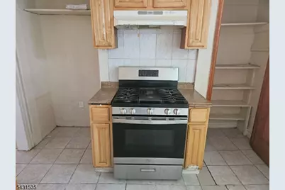 843 Chancellor Ave, Irvington, NJ 07111 - Photo 8