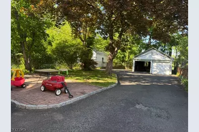 19 Rosedale Ave #2, Millburn, NJ 07041 - Photo 4