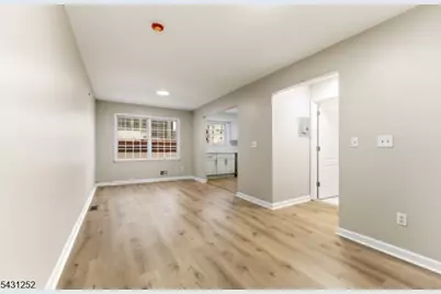 18 E Kinney St, Newark, NJ 07102 - Photo 6