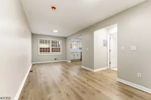 18 E Kinney St, Newark, NJ 07102 - Photo 6