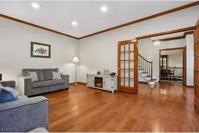 31 Copper Penny Rd, Raritan Township, NJ 08822 - Photo 16
