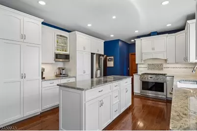 31 Copper Penny Rd, Raritan Township, NJ 08822 - Photo 14
