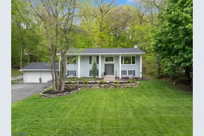 125 Kitchell Lake Dr, West Milford, NJ 07480 - Photo 1