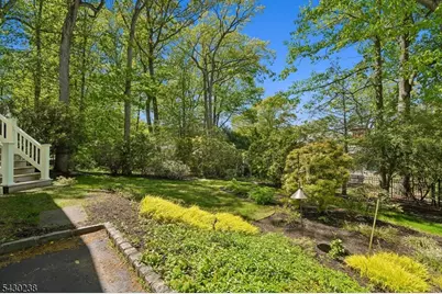 19 Greenbriar Drive, Summit, NJ 07901 - Photo 26