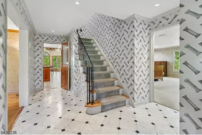 19 Greenbriar Drive, Summit, NJ 07901 - Photo 2