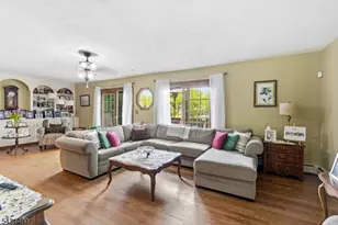 32 W Lakeview Trail, Jefferson Township, NJ 07885 - Photo 8