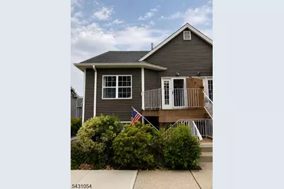 20 S Midland Ave #2, Kearny, NJ 07032 - Photo 4