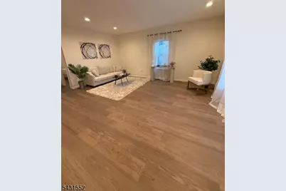 562 Lincoln Ave, Orange, NJ 07050 - Photo 4