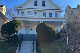 562 Lincoln Ave, Orange, NJ 07050 - Photo 1