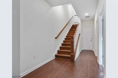4 Haralson Ct, Livingston, NJ 07039 - Photo 20