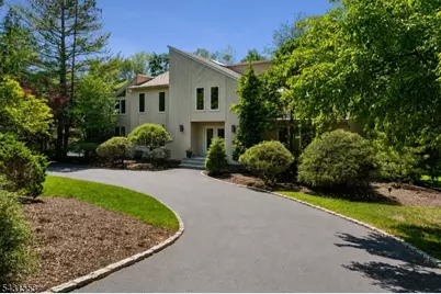 15 Manchester Ct, Morris Township, NJ 07960 - Photo 1