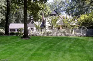 620 Van Beuren Rd, Harding Township, NJ 07960 - Photo 2