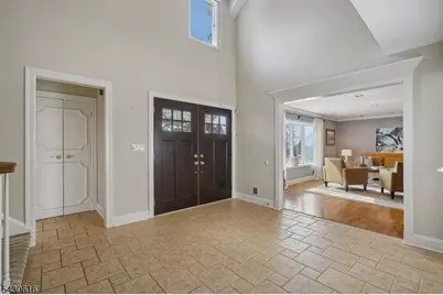 68 Rockledge Dr, Livingston, NJ 07039 - Photo 6