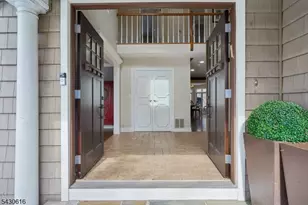 68 Rockledge Dr, Livingston, NJ 07039 - Photo 4