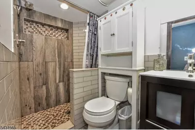 247 Grove St, Lodi, NJ 07644 - Photo 18