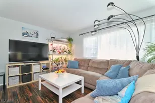 314 Kennedy Dr, Linden, NJ 07036 - Photo 2