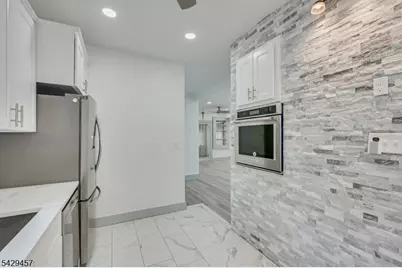 23 Wall St, Cranford Township, NJ 07016 - Photo 10